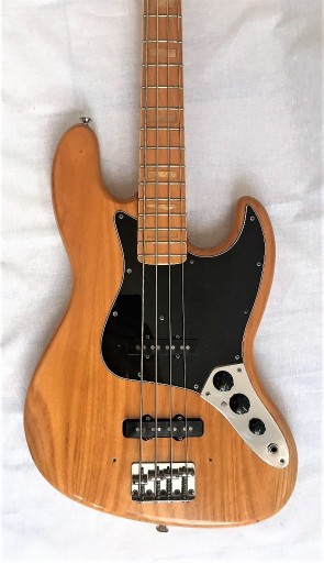 Zdjęcie oferty: Gitara basowa Fender Jazz Bass 1976