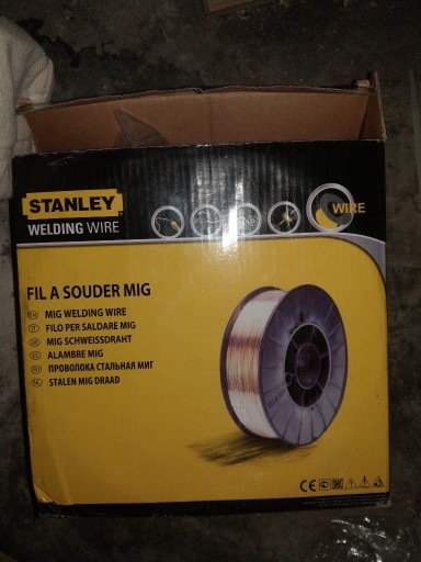 Zdjęcie oferty: Drut spawalniczy Stanley SG2 5,0 kg 0,6 x 200mm