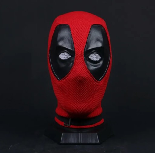 Zdjęcie oferty: Maska Deadpool przebranie na karnawał