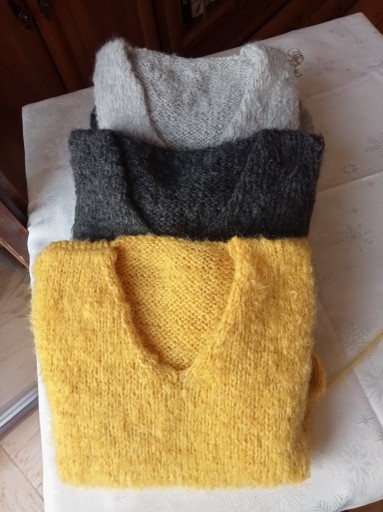 Zdjęcie oferty: Moherowy sweter ręcznie robiony.