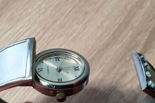 Zdjęcie oferty: Zegarek bransoletka "QUARTZ" z II poł. XX wieku