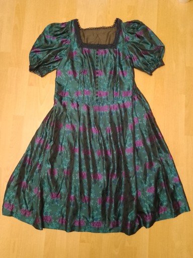 Zdjęcie oferty: Suknia Jedwabna przedwojenna sukienka vintage z lat 30 XX wieku