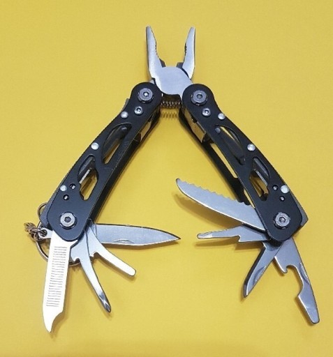 Zdjęcie oferty: Multi-tool. Nowy