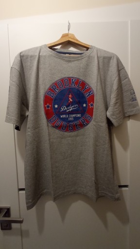 Zdjęcie oferty: Koszulka/T-Shirt Majestic Athletic roz. XL