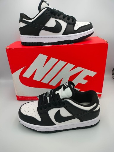 Zdjęcie oferty: Wyprzedaż Nike Dunk Low Panda 39 Skarpetki Gratis 