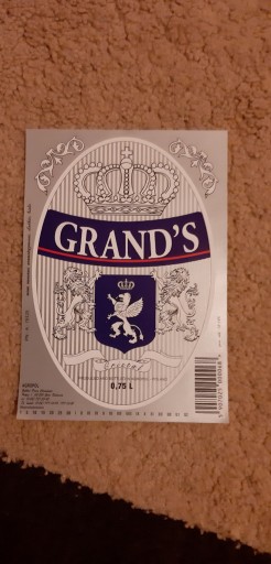Zdjęcie oferty: Etykieta po winie Grand's (jabol, bełt, alpaga)