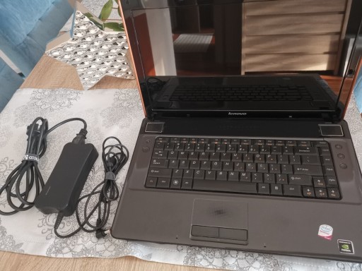 Zdjęcie oferty: Lenovo Y550 laptop