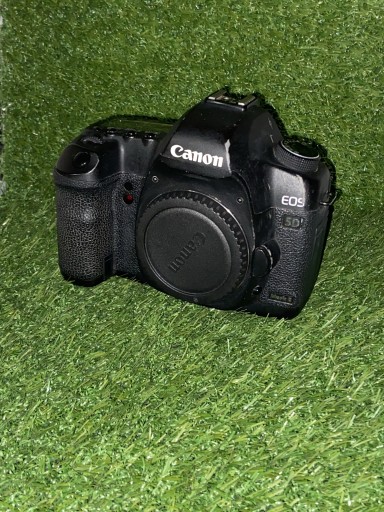 Zdjęcie oferty: Canon 5D Mark II bateria ładowarka sprawny