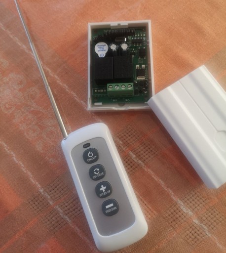 Zdjęcie oferty: Sterownik regulowany radiowy silnika DC 12/24V