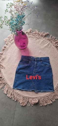 Zdjęcie oferty: Spódniczka Jeansowa Levi's, rozmiar 158