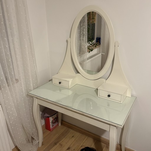 Zdjęcie oferty: Toaletka z lustrem HEMNES