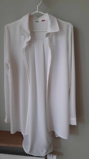 Zdjęcie oferty: Elegancka damska bluzka z długim rękawem 40-42