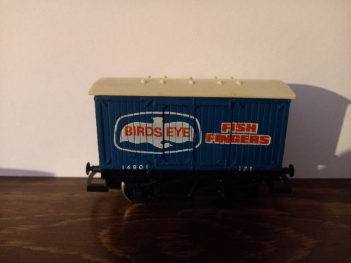 Zdjęcie oferty: Hornby Wagon Birds Eye Fish Fingers Gauge 00