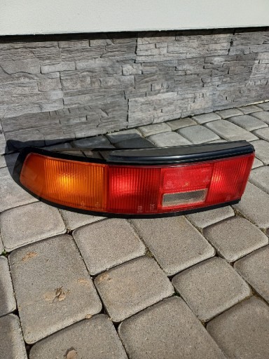 Zdjęcie oferty: Lampa lewy tył mazda 323f 