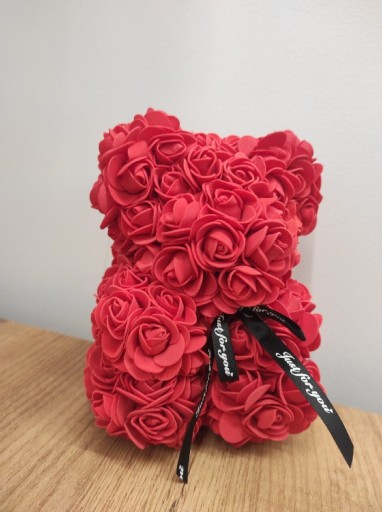Zdjęcie oferty: Miś z róż idealny na prezent lub walentynki