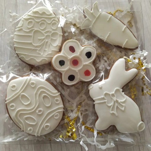 Zdjęcie oferty: Wyjątkowe wielkanocne pierniczki do malowania!