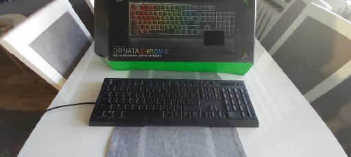 Zdjęcie oferty: Sprzedam klawiaturę Razer ornata chroma 