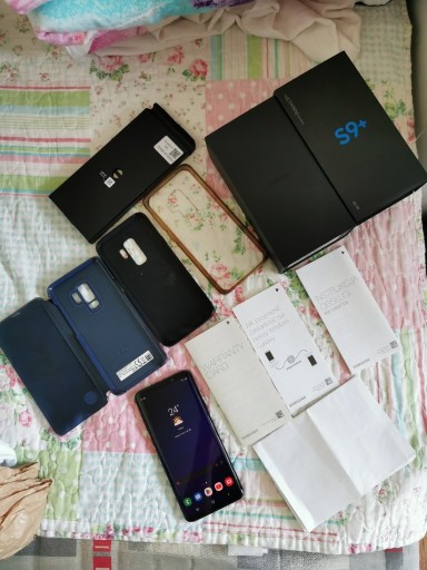 Zdjęcie oferty: Smartfon Samsung Galaxy s9 + Plus 3x Etui Pudełko