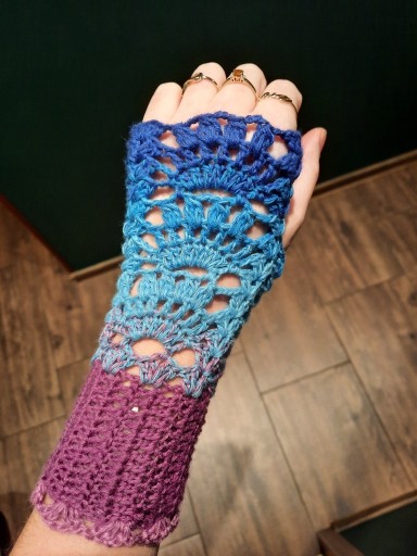Zdjęcie oferty: Mitenki ażurowe rękawiczki bez palców- szydełko