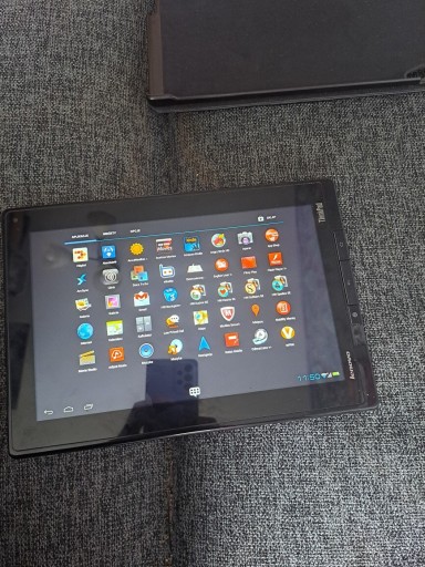 Zdjęcie oferty: Tablet 10.1 Lenovo stan dobry