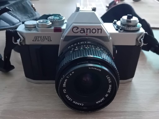 Zdjęcie oferty: Canon AV1 3 obiektywy, konwerter macro 