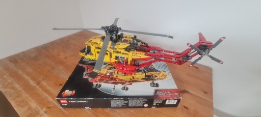 Zdjęcie oferty: LEGO Technic 9396 Helikopter Ratunkowy