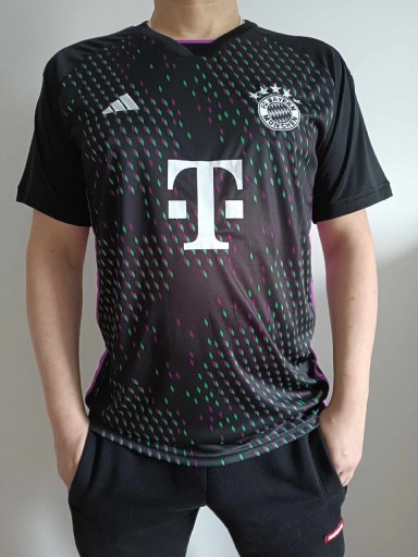 Zdjęcie oferty: KOSZULKA FC BAYERN MONACHIUM 23/24 AWAY