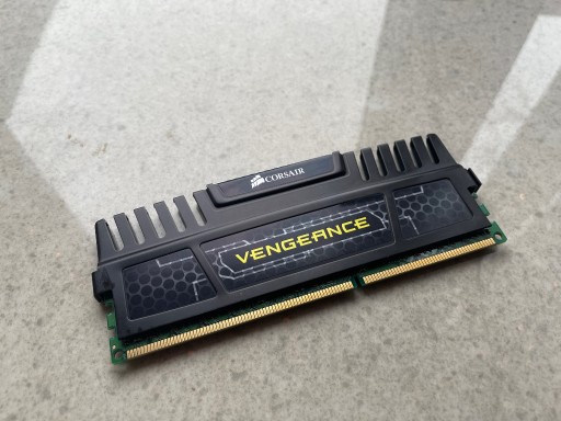 Zdjęcie oferty: Pamięć RAM Corsair DDR3 8 GB 1600