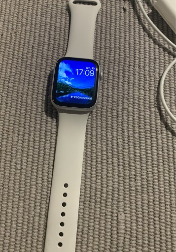 Zdjęcie oferty: Apple Watch series 5 44 MM biały na gwarancji 