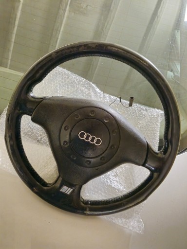 Zdjęcie oferty: Kierownica trójramienna Audi 80 B4, A6 C4, A8 D2