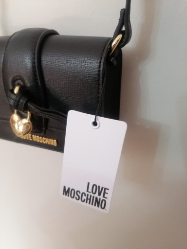 Zdjęcie oferty: Mała czarna torebka na ramię love moschino 