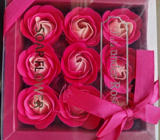 Zdjęcie oferty: Zapachowe róże mydlane dekoracyjne