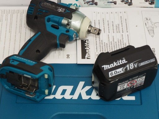 Zdjęcie oferty: MAKITA DTW 300 klucz udarowy 330Nm+ aku 18v 6Ah