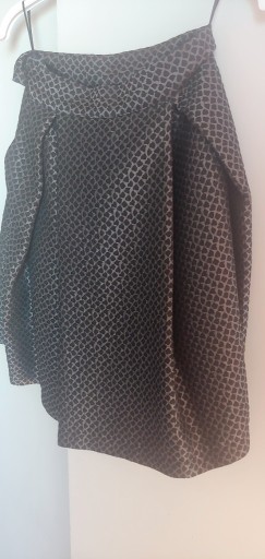 Zdjęcie oferty: Spódnica damska z tkaniny żakardowej roz. S