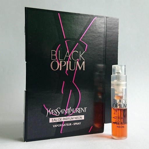Zdjęcie oferty: Yves Saint Laurent YSL Black Opium Neon EDP 1,2 ml