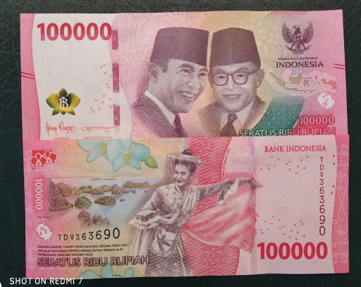 Zdjęcie oferty: Indonezja 100000 rupees XF+/aUNC 2022