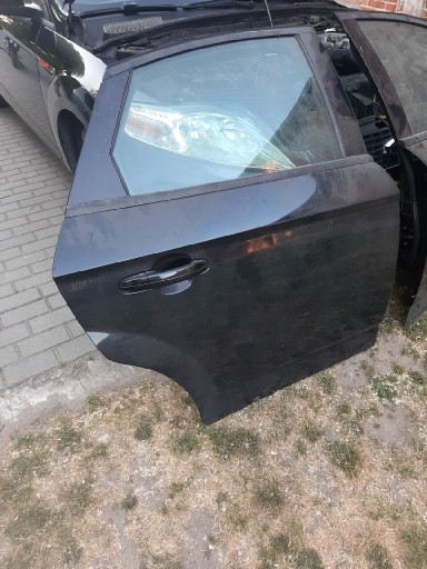 Zdjęcie oferty: Drzwi prawe tylne Ford Mondeo mk4 