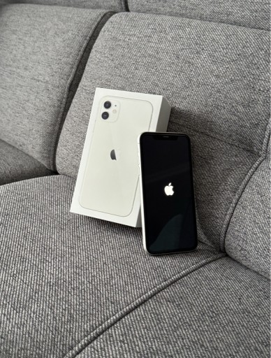 Zdjęcie oferty: Iphone biały 11 super wydajny 70% baterii