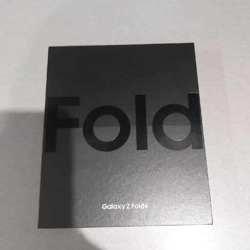 Zdjęcie oferty: Samsung Galaxy Z Fold4 