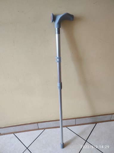 Zdjęcie oferty: Laska do chodzenia 78 - 92 cm