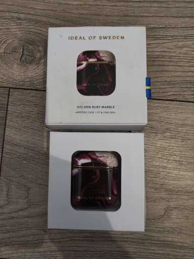 Zdjęcie oferty: Etui w stylu rubinowym do airpodsów 1 i 2 generacji