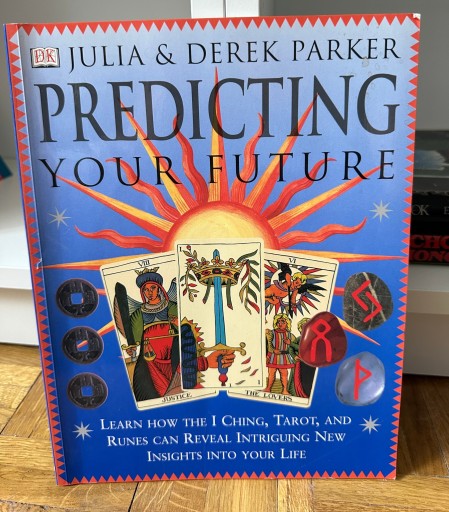 Zdjęcie oferty: Predicting your future - Julia & Derek Parker