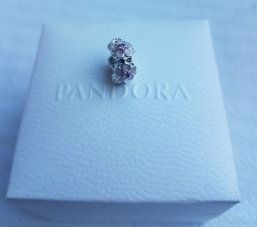 Zdjęcie oferty: Charms Pandora 792088PCZ Separator Różowa Magnolia