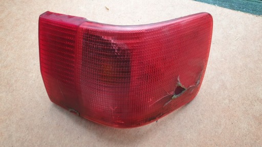 Zdjęcie oferty: Lampa narożna prawy tył Audi 80 B4 Avant Kombii