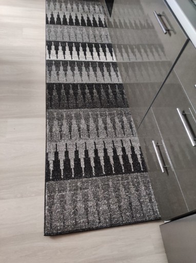 Zdjęcie oferty: Chodnik dywanowy 0,70m x 2,80m szary 