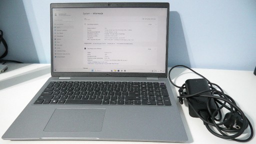 Zdjęcie oferty: Laptop Dell Latitude 5520 / i5 16/256GB W11P klawiatura PL / bdb.