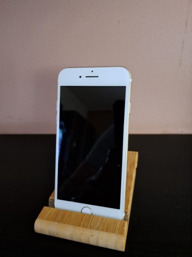 Zdjęcie oferty: Smartfon Apple Iphone 7 uszkodzone 2 sztuki