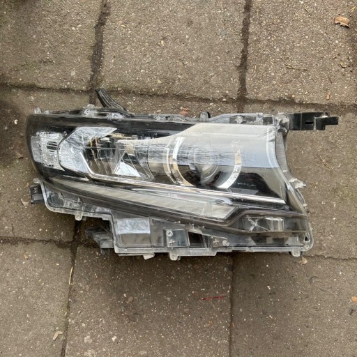 Zdjęcie oferty: Toyota Land Cruiser lampa prawa