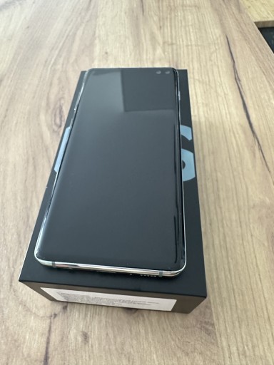 Zdjęcie oferty: Smartfon Samsung s10+