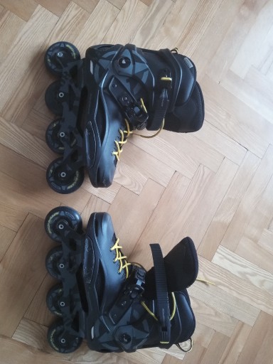 Zdjęcie oferty: Rolki Rollerblade rozmiar 42  wkładka 72 cm 